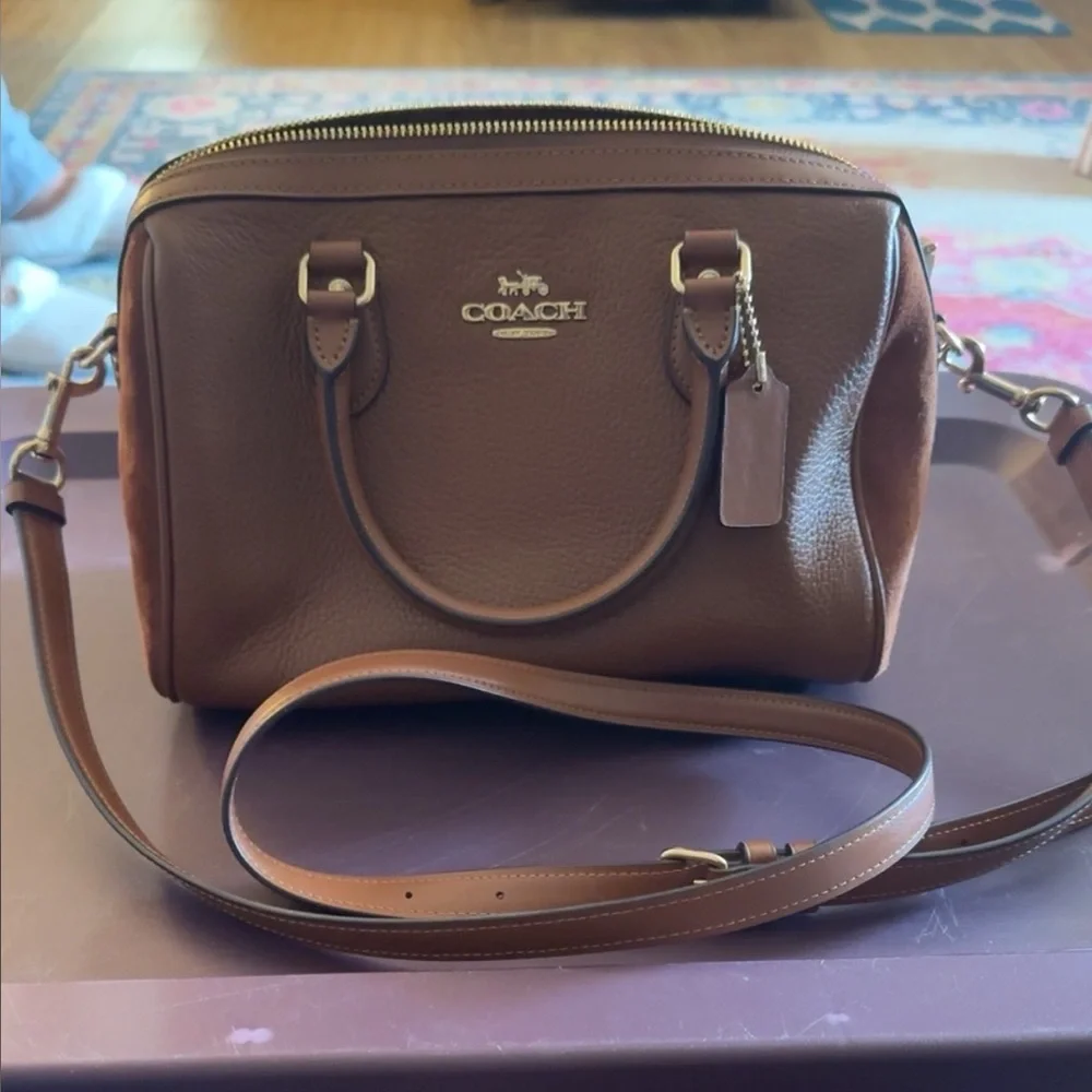 Coach purse - Picture 2 of 6